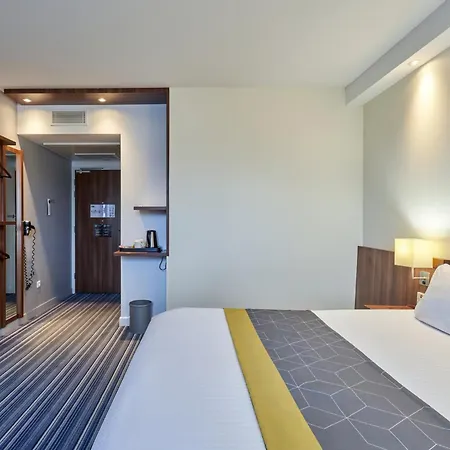 Express Centre By Ihg